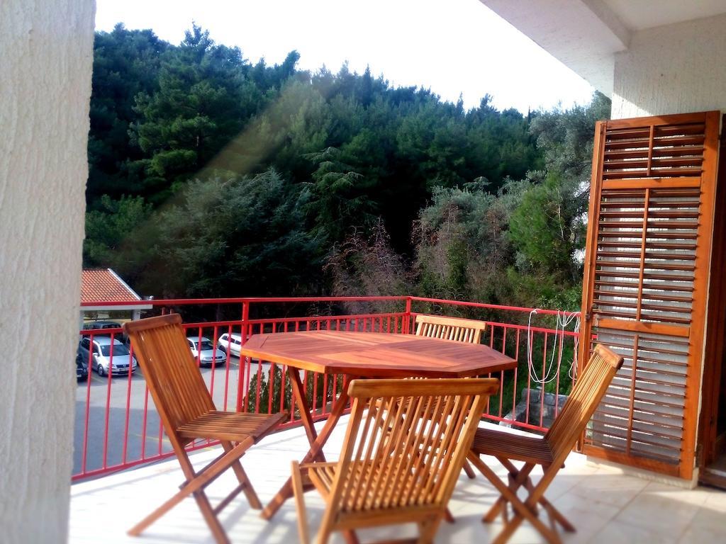 Apartments Almaja Villa Petrovac Habitación foto